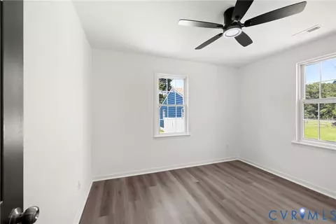 Bedroom - 4115 Chestnut Dr, North Dinwiddie, VA 23803 photo 3 of 6