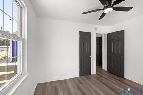 Bedroom - 4115 Chestnut Dr, North Dinwiddie, VA 23803 photo 4 of 6