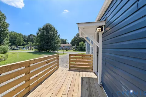 Exterior - 4115 Chestnut Dr, North Dinwiddie, VA 23803 photo 3 of 6