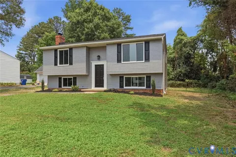 7478 Jennifer Ln, Mechanicsville, VA 23111
