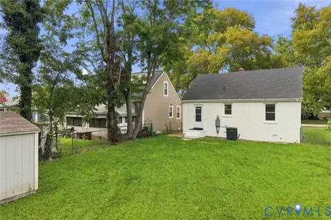 Exterior - 2011 Bailey Ave, Richmond, VA 23231 photo 4 of 6