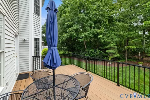 Exterior - 1007 Gravity Hill Rd, Midlothian, VA 23114 photo 5 of 9