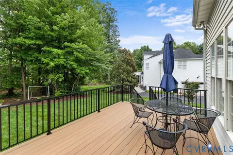 Exterior - 1007 Gravity Hill Rd, Midlothian, VA 23114 photo 4 of 9