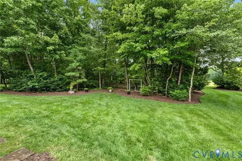 Exterior - 1007 Gravity Hill Rd, Midlothian, VA 23114 photo 6 of 9