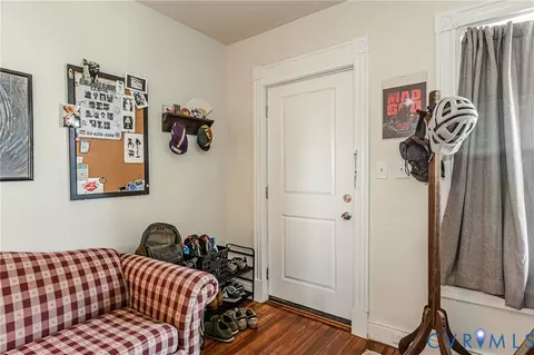 Entry Way - 1209 Wallace St, Richmond, VA 23220 photo 5 of 6