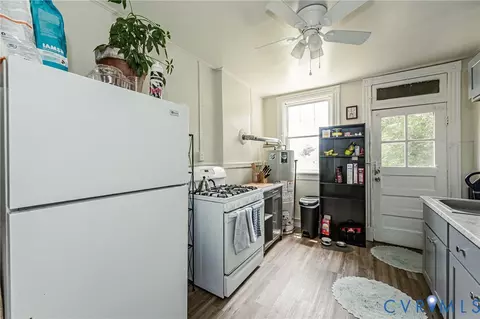 Kitchen - 1209 Wallace St, Richmond, VA 23220 photo 5 of 12