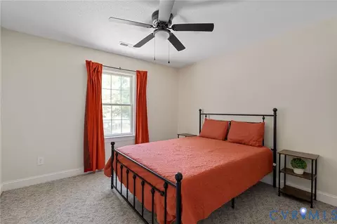 Bedroom - 21700 Oak Hill Ct, Carson, VA 23830 photo 4 of 7