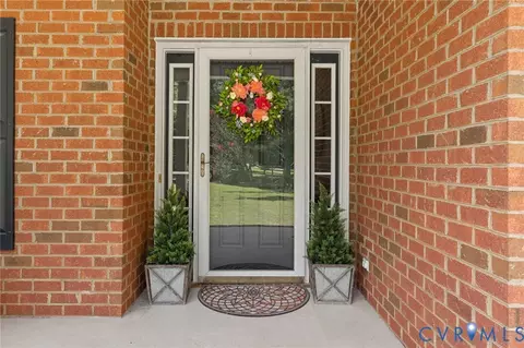 Entry Way - 21700 Oak Hill Ct, Carson, VA 23830 photo 1 of 5