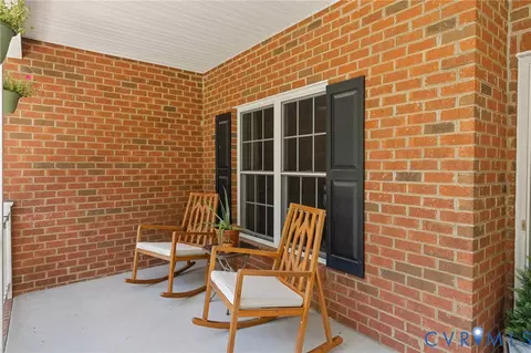 Exterior - 21700 Oak Hill Ct, Carson, VA 23830 photo 4 of 11