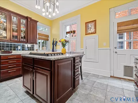 Kitchen - 3108 E Broad St, Richmond, VA 23223 photo 4 of 6