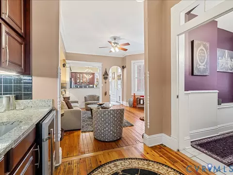 Entry Way - 3108 E Broad St, Richmond, VA 23223 photo 4 of 6