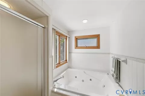 Bath - 7614 Ashe St, Gloucester Point, VA 23062 photo 3 of 6
