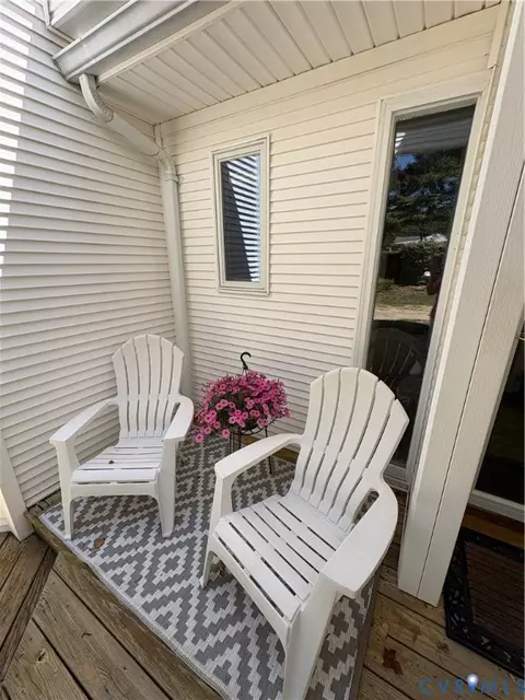 Exterior - 7614 Ashe St, Gloucester Point, VA 23062 photo 6 of 9
