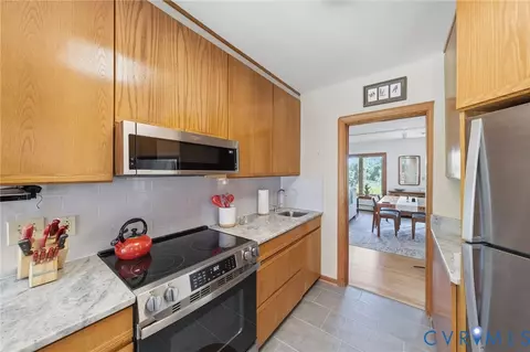 Kitchen - 7614 Ashe St, Gloucester Point, VA 23062 photo 4 of 6
