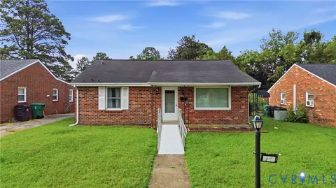 207 Prince Albert Ave, Colonial Heights, VA 23834