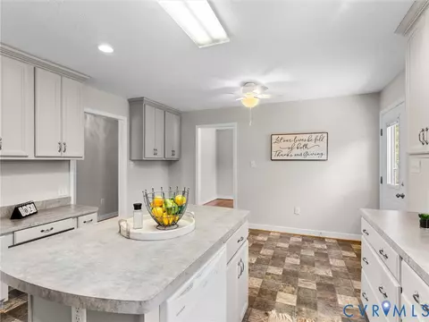 Kitchen - 2296 Mill Rd, Powhatan, VA 23139 photo 5 of 9