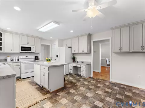 Kitchen - 2296 Mill Rd, Powhatan, VA 23139 photo 9 of 9