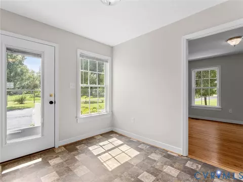 Entry Way - 2296 Mill Rd, Powhatan, VA 23139 photo 3 of 4