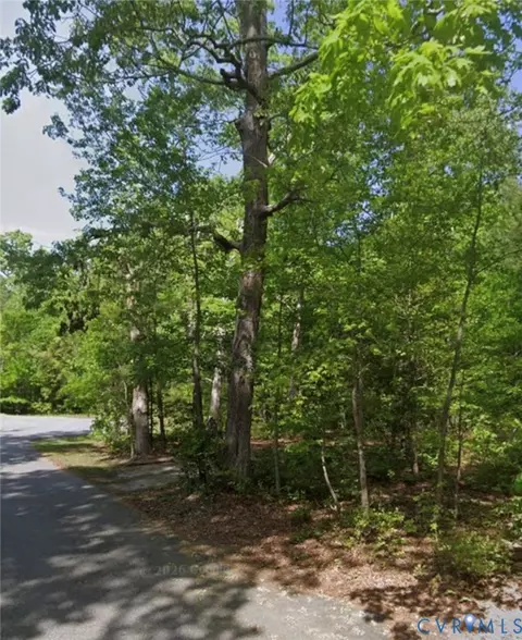 3126 Pineland Ave, Chesterfield, VA 23834