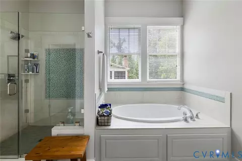 Bath - 15918 Drumone Rd, Midlothian, VA 23112 photo 4 of 6
