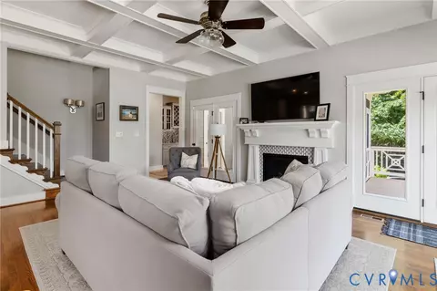 Living - 15918 Drumone Rd, Midlothian, VA 23112 photo 3 of 3