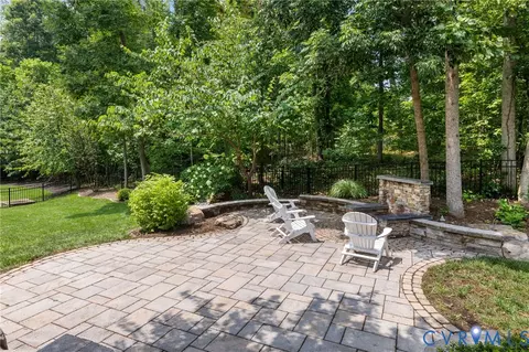 Exterior - 15918 Drumone Rd, Midlothian, VA 23112 photo 8 of 11