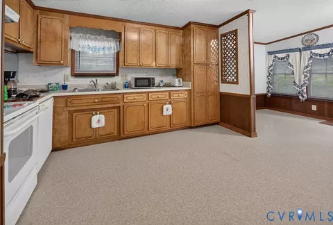 Kitchen - 19541 Templeton Rd, Carson, VA 23830 photo 3 of 3