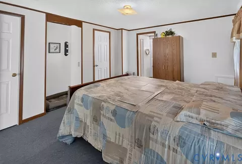 Bedroom - 19541 Templeton Rd, Carson, VA 23830 photo 6 of 7