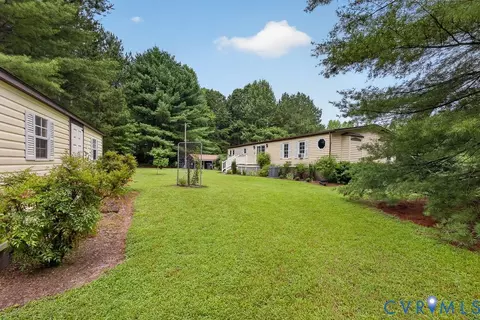 Exterior - 19541 Templeton Rd, Carson, VA 23830 photo 3 of 5