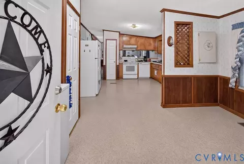 Entry Way - 19541 Templeton Rd, Carson, VA 23830 photo 1 of 2