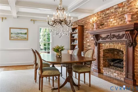 Dining - 14121 W Salisbury Rd, Midlothian, VA 23113 photo 3 of 3