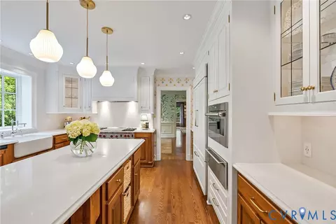 Kitchen - 14121 W Salisbury Rd, Midlothian, VA 23113 photo 4 of 7