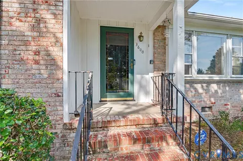 Exterior - 3600 Bathgate Rd, Richmond, VA 23234 photo 2 of 5