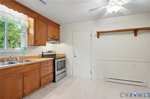 Kitchen - 3600 Bathgate Rd, Richmond, VA 23234 photo 3 of 3