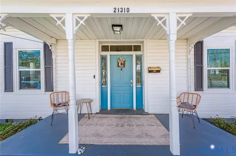 21310 Chesterfield Ave, Ettrick, VA 23803