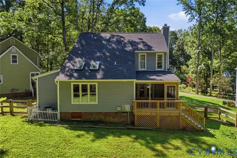 Exterior - 6010 Mill Spring Ct, Midlothian, VA 23112 photo 11 of 14
