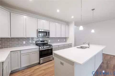 5400 Raysdale Rd #102, Glen Allen, VA 23059