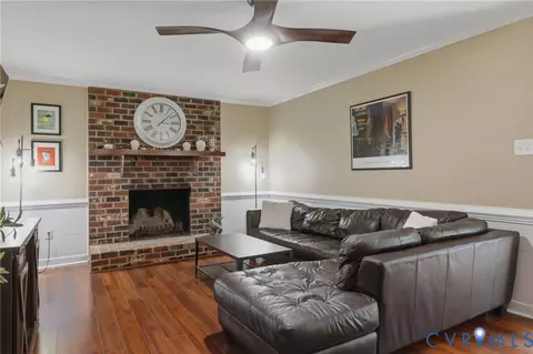 Living - 13232 Singer Rd, Midlothian, VA 23112 photo 2 of 3