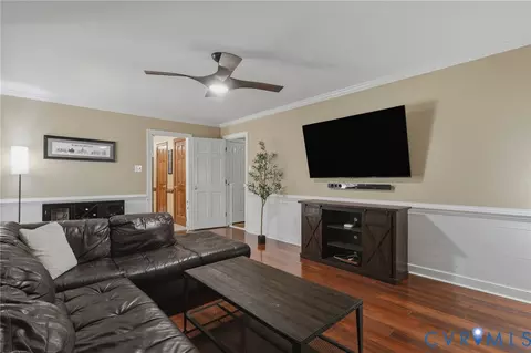 Living - 13232 Singer Rd, Midlothian, VA 23112 photo 3 of 3
