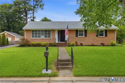 113 S Plains Dr, Petersburg, VA 23805