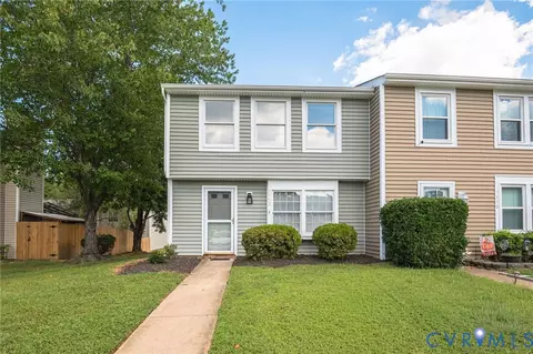 7952 Clovertree Ct #7952, North Chesterfield, VA 23235