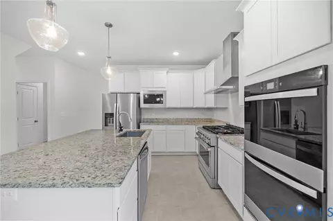 Kitchen - 199 Gibson St, Bumpass, VA 23024 photo 4 of 4