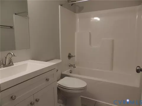 Bath - 4417 Olgers Rd, Sutherland, VA 23885 photo 5 of 5