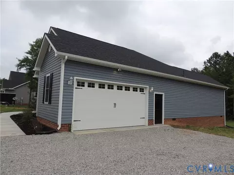 Exterior - 4417 Olgers Rd, Sutherland, VA 23885 photo 2 of 3