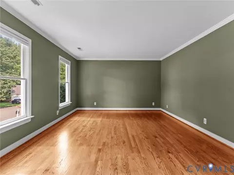 Living - 5702 Standing Oak Rd, Midlothian, VA 23112 photo 6 of 9