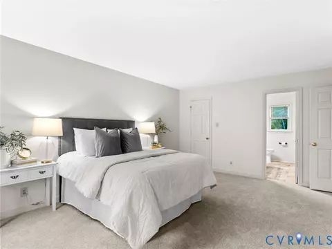 Bedroom - 5702 Standing Oak Rd, Midlothian, VA 23112 photo 4 of 12