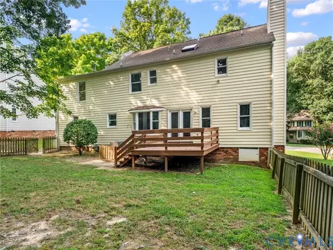 Exterior - 5702 Standing Oak Rd, Midlothian, VA 23112 photo 3 of 11