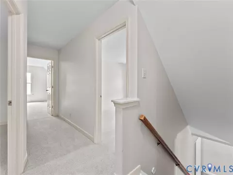 Entry Way - 5702 Standing Oak Rd, Midlothian, VA 23112 photo 5 of 6