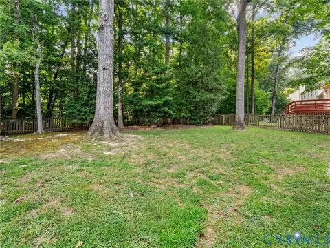 Exterior - 5702 Standing Oak Rd, Midlothian, VA 23112 photo 6 of 11