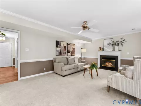 Living - 5702 Standing Oak Rd, Midlothian, VA 23112 photo 2 of 9